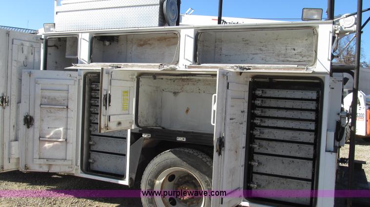 image for item G2203 1996 Chevrolet Kodiak service truck with Maintainer 3220 service crane