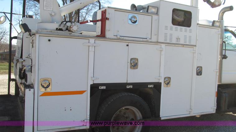 image for item G2203 1996 Chevrolet Kodiak service truck with Maintainer 3220 service crane