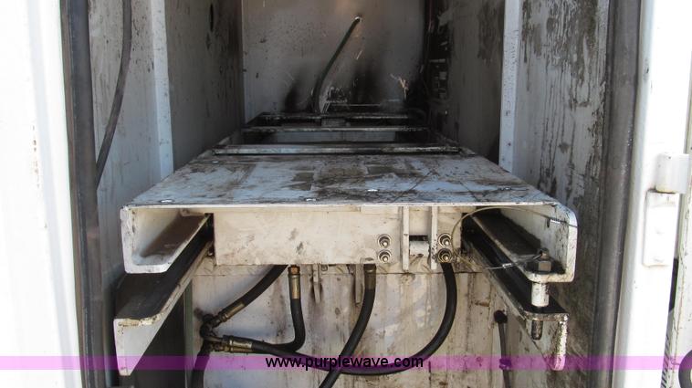 image for item G2203 1996 Chevrolet Kodiak service truck with Maintainer 3220 service crane