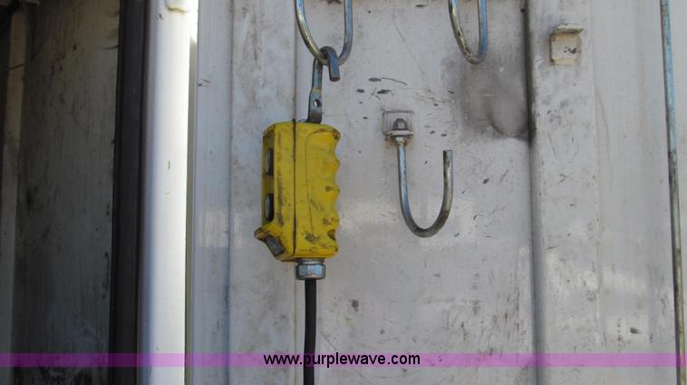 image for item G2203 1996 Chevrolet Kodiak service truck with Maintainer 3220 service crane