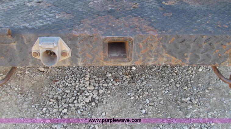 image for item G2203 1996 Chevrolet Kodiak service truck with Maintainer 3220 service crane