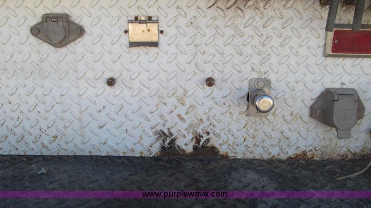 image for item G2203 1996 Chevrolet Kodiak service truck with Maintainer 3220 service crane