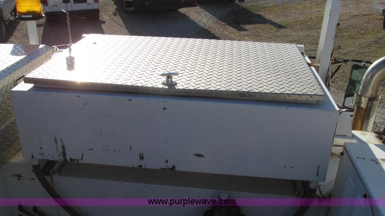 image for item G2203 1996 Chevrolet Kodiak service truck with Maintainer 3220 service crane