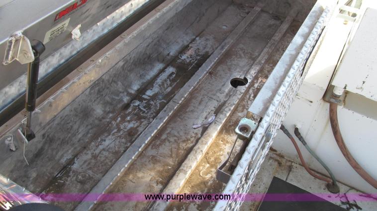 image for item G2203 1996 Chevrolet Kodiak service truck with Maintainer 3220 service crane