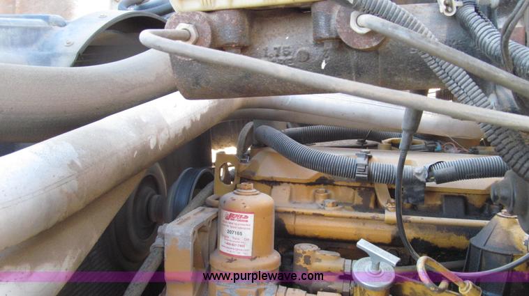 image for item G2203 1996 Chevrolet Kodiak service truck with Maintainer 3220 service crane