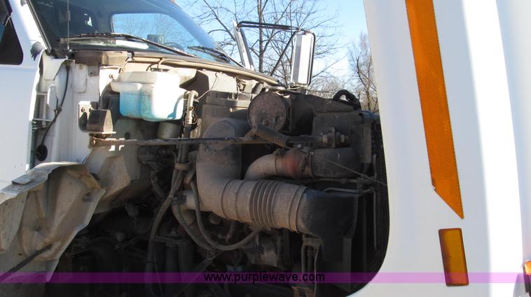 image for item G2203 1996 Chevrolet Kodiak service truck with Maintainer 3220 service crane