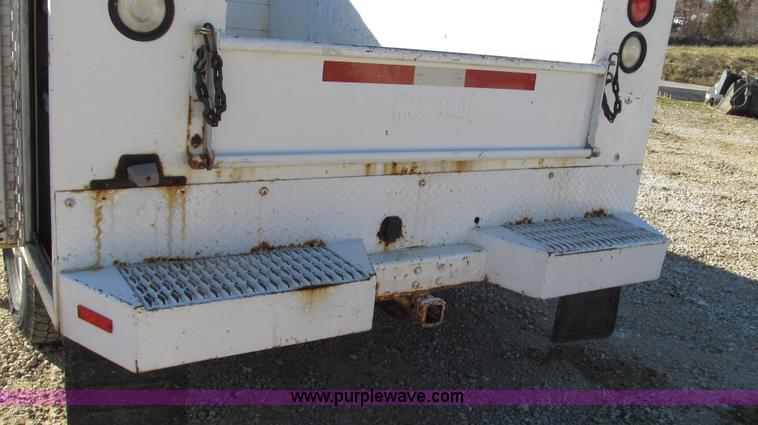 image for item G2204 2002 Chevrolet Silverado 2500HD Ext. Cab utility truck