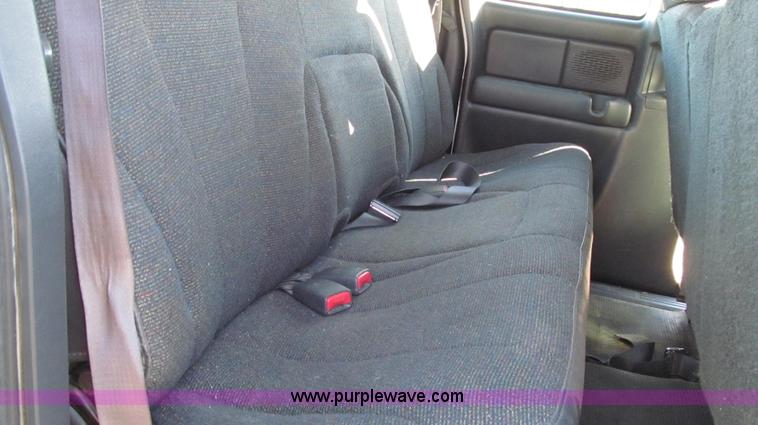 image for item G2204 2002 Chevrolet Silverado 2500HD Ext. Cab utility truck