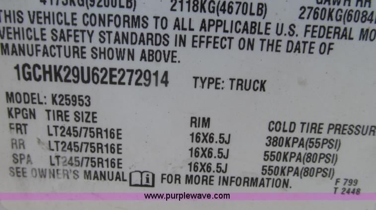 image for item G2204 2002 Chevrolet Silverado 2500HD Ext. Cab utility truck