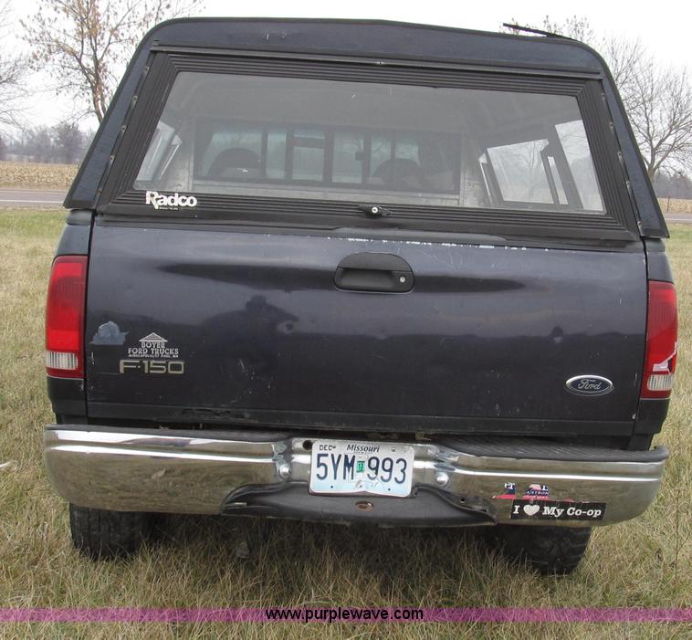 image for item G2209 1999 Ford F150 XL SuperCab pickup truck