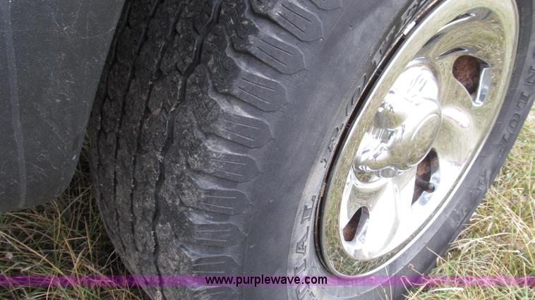 image for item G2209 1999 Ford F150 XL SuperCab pickup truck