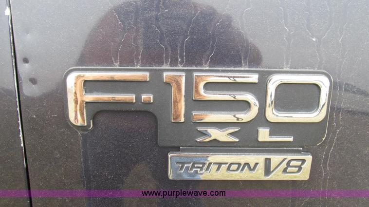 image for item G2209 1999 Ford F150 XL SuperCab pickup truck