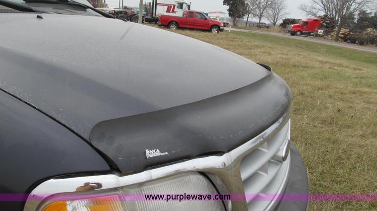 image for item G2209 1999 Ford F150 XL SuperCab pickup truck