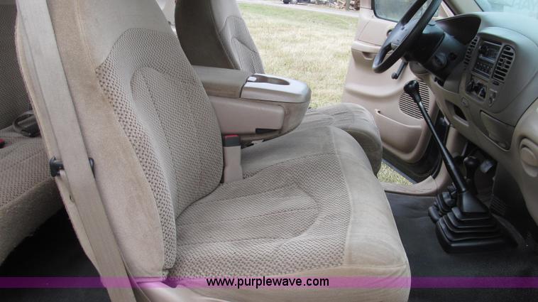 image for item G2209 1999 Ford F150 XL SuperCab pickup truck