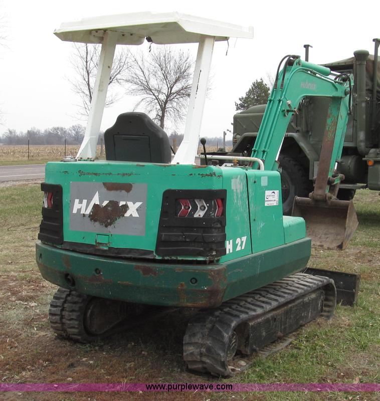 image for item G2210 Hanix H27 mini excavator