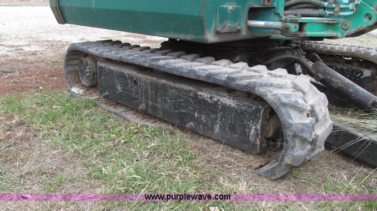 image for item G2210 Hanix H27 mini excavator