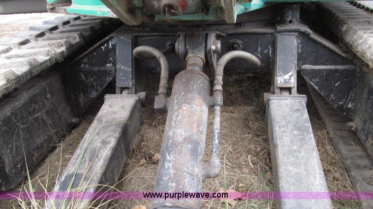 image for item G2210 Hanix H27 mini excavator