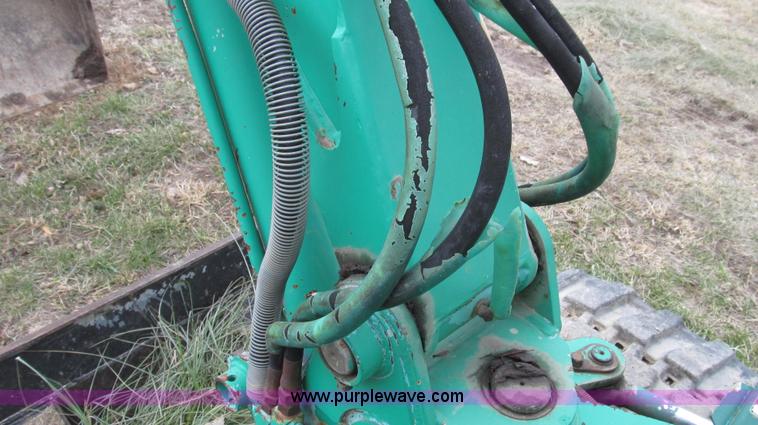 image for item G2210 Hanix H27 mini excavator