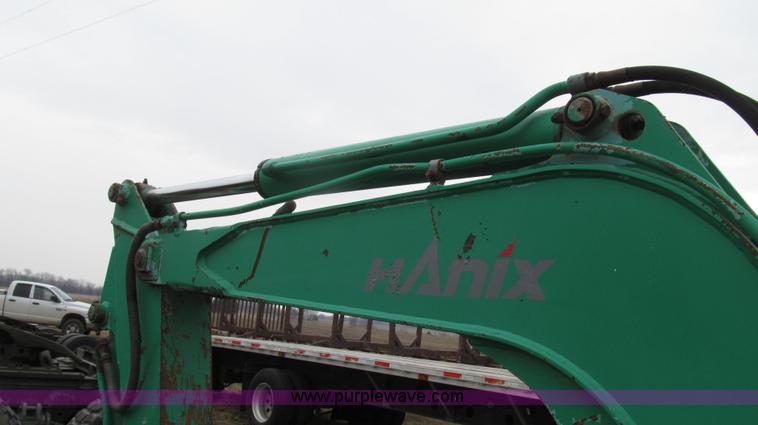 image for item G2210 Hanix H27 mini excavator