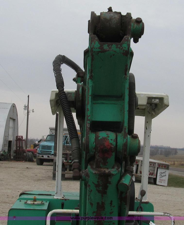 image for item G2210 Hanix H27 mini excavator