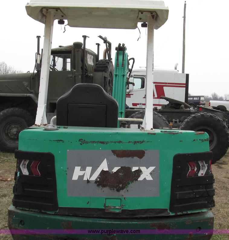 image for item G2210 Hanix H27 mini excavator