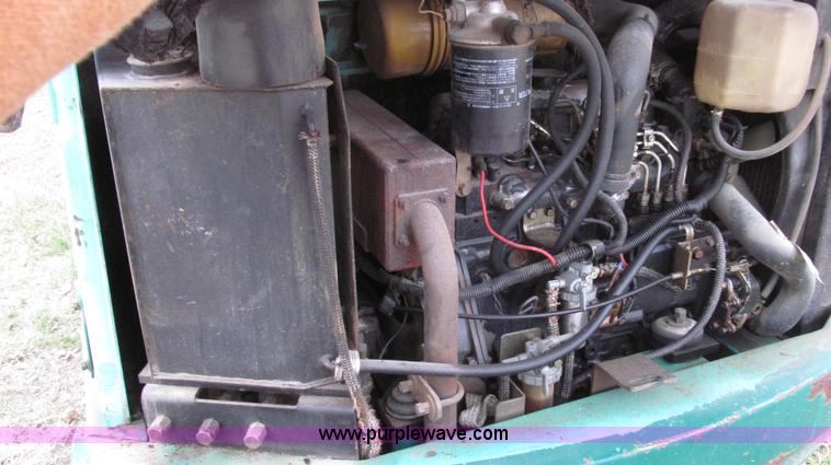 image for item G2210 Hanix H27 mini excavator