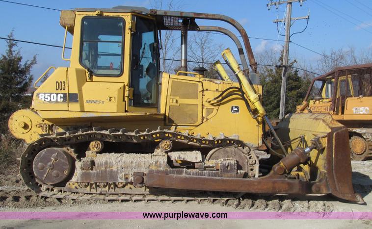 image for item G2212 1996 John Deere 850C Series II dozer