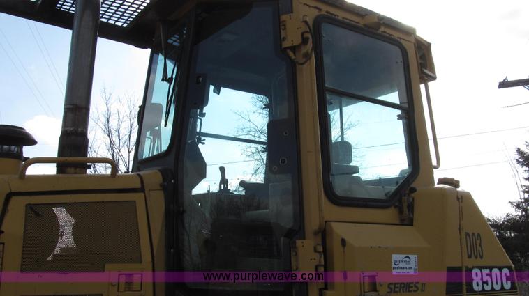 image for item G2212 1996 John Deere 850C Series II dozer