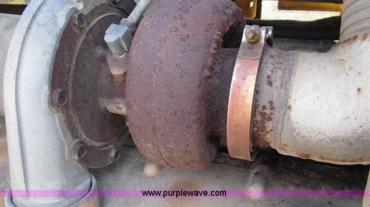 image for item G2212 1996 John Deere 850C Series II dozer