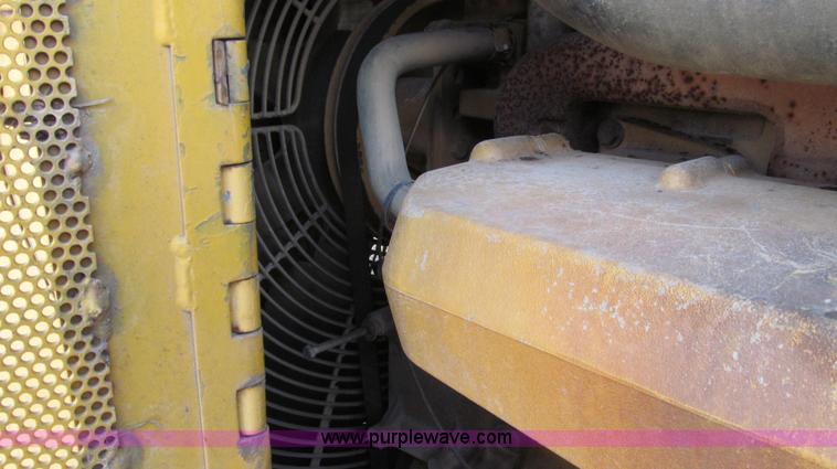 image for item G2212 1996 John Deere 850C Series II dozer