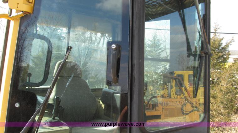 image for item G2212 1996 John Deere 850C Series II dozer