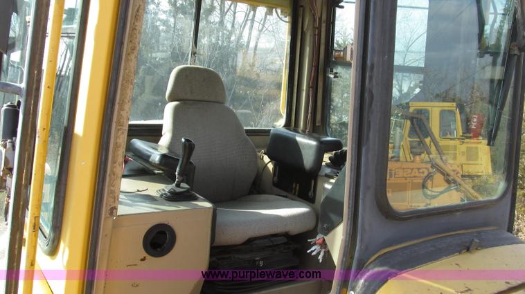 image for item G2212 1996 John Deere 850C Series II dozer