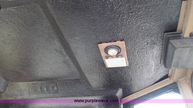 image for item G2212 1996 John Deere 850C Series II dozer