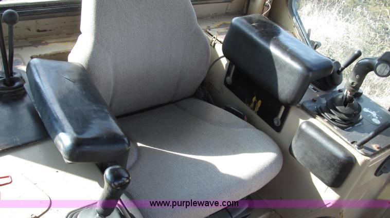 image for item G2212 1996 John Deere 850C Series II dozer