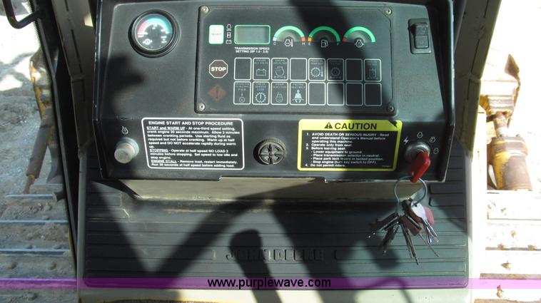 image for item G2212 1996 John Deere 850C Series II dozer