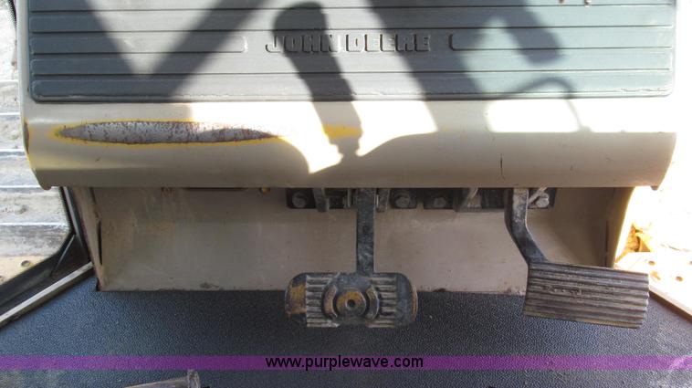 image for item G2212 1996 John Deere 850C Series II dozer
