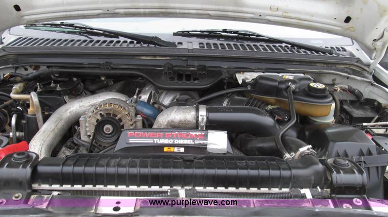 image for item G2213 2006 Ford F350 Super Duty XL pickup truck