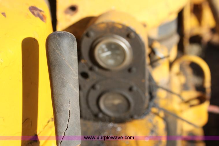 image for item G4414 1949 Caterpillar D6 dozer