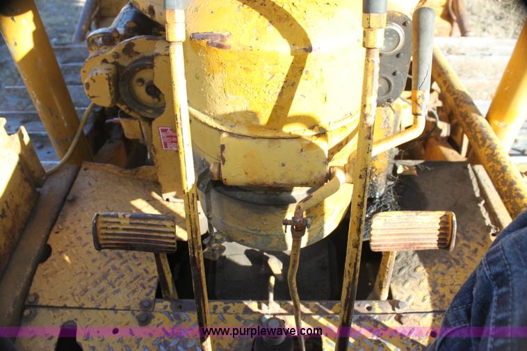 image for item G4414 1949 Caterpillar D6 dozer