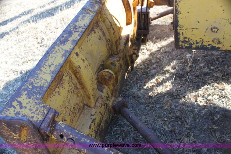 image for item G4414 1949 Caterpillar D6 dozer