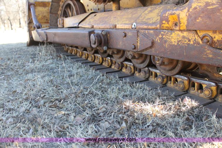 image for item G4414 1949 Caterpillar D6 dozer