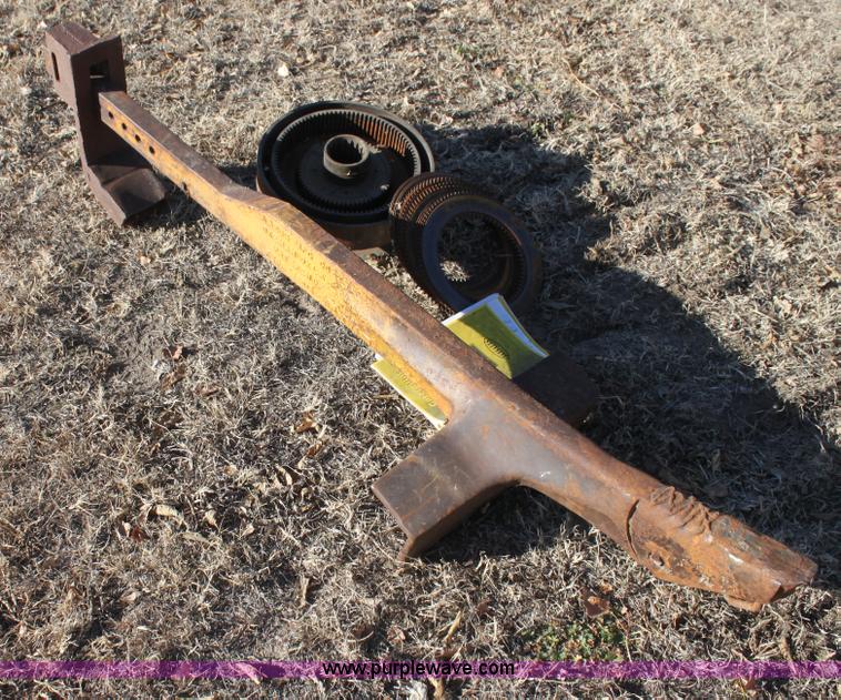 image for item G4414 1949 Caterpillar D6 dozer