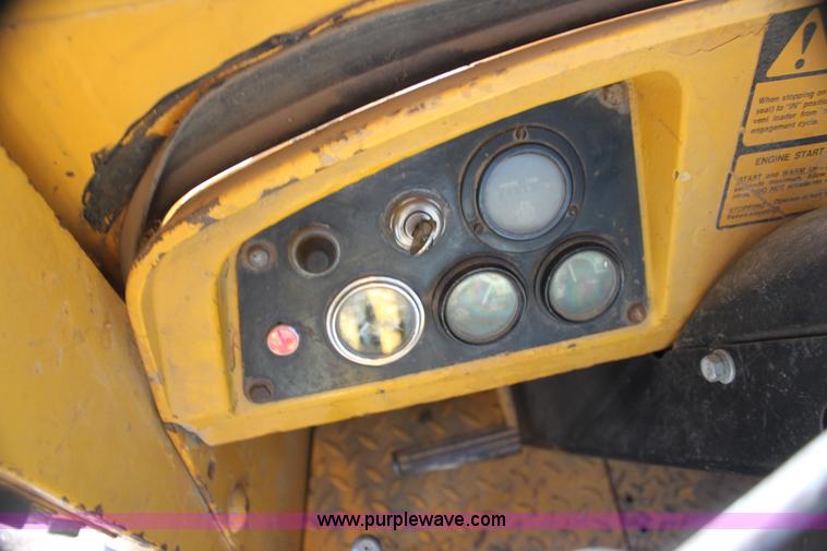 image for item G4441 1975 John Deere 544B wheel loader