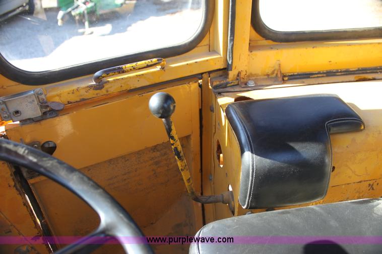 image for item G4441 1975 John Deere 544B wheel loader