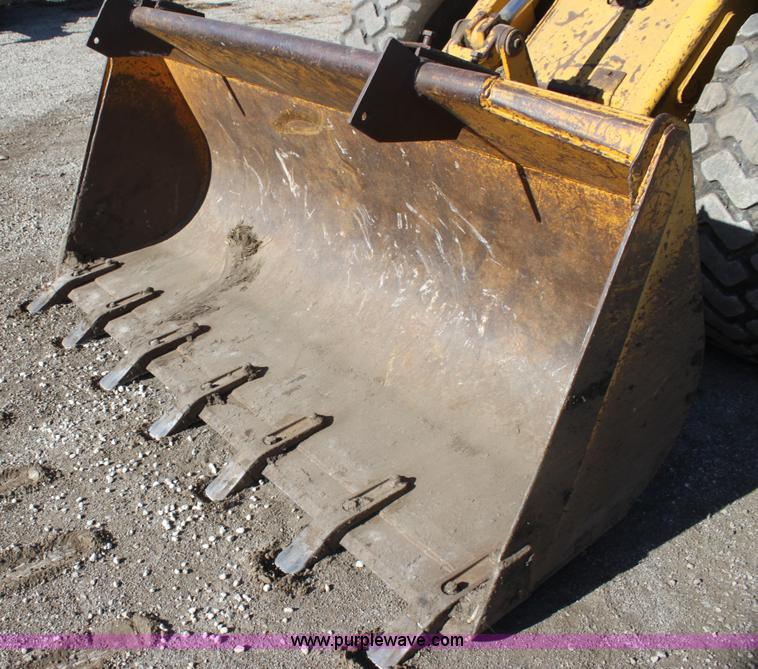 image for item G4441 1975 John Deere 544B wheel loader