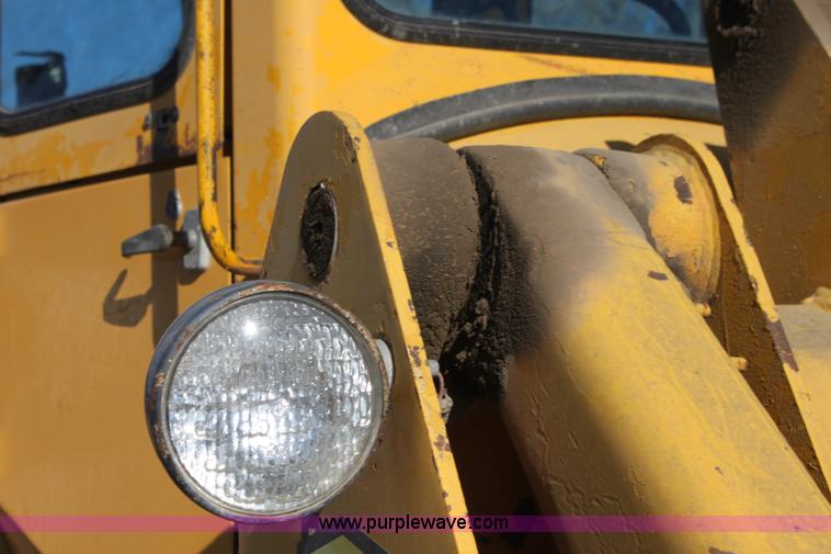 image for item G4441 1975 John Deere 544B wheel loader
