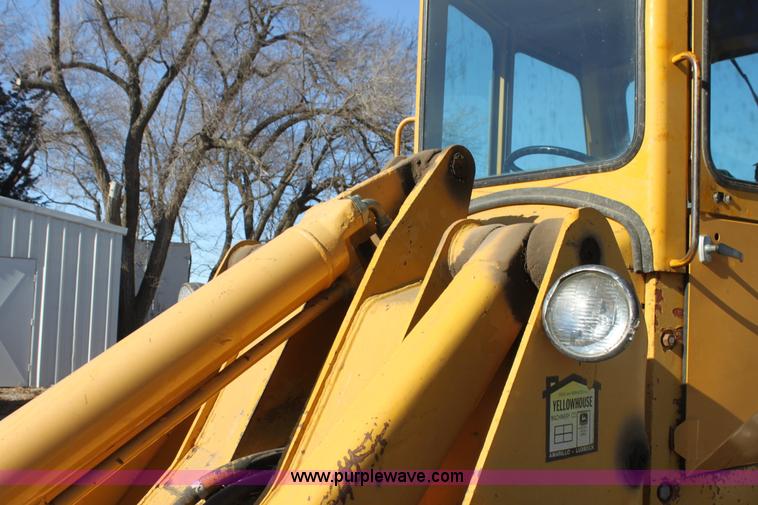 image for item G4441 1975 John Deere 544B wheel loader