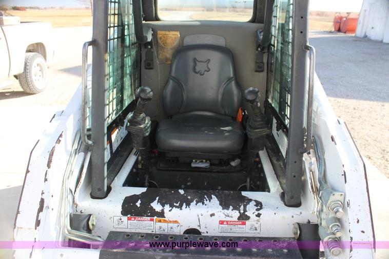 image for item G4444 2007 Bobcat T190 track skid steer