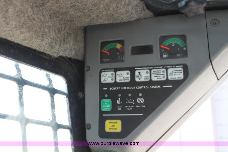 image for item G4444 2007 Bobcat T190 track skid steer