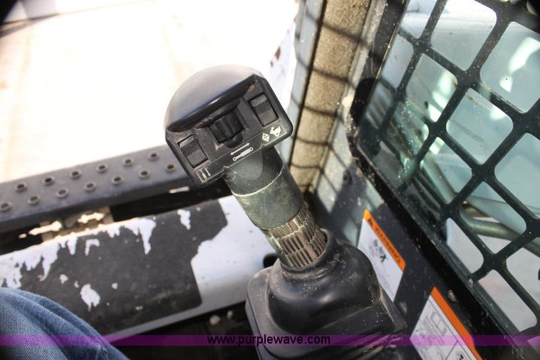 image for item G4444 2007 Bobcat T190 track skid steer